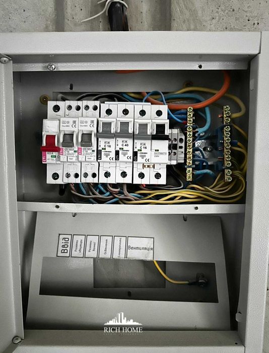 «Welcome Home», видова 3к квартира, є генератор, м Харківська 10хв!