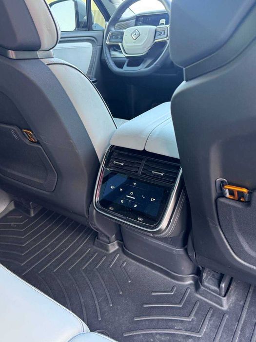 Rivian R1S Launch Edition