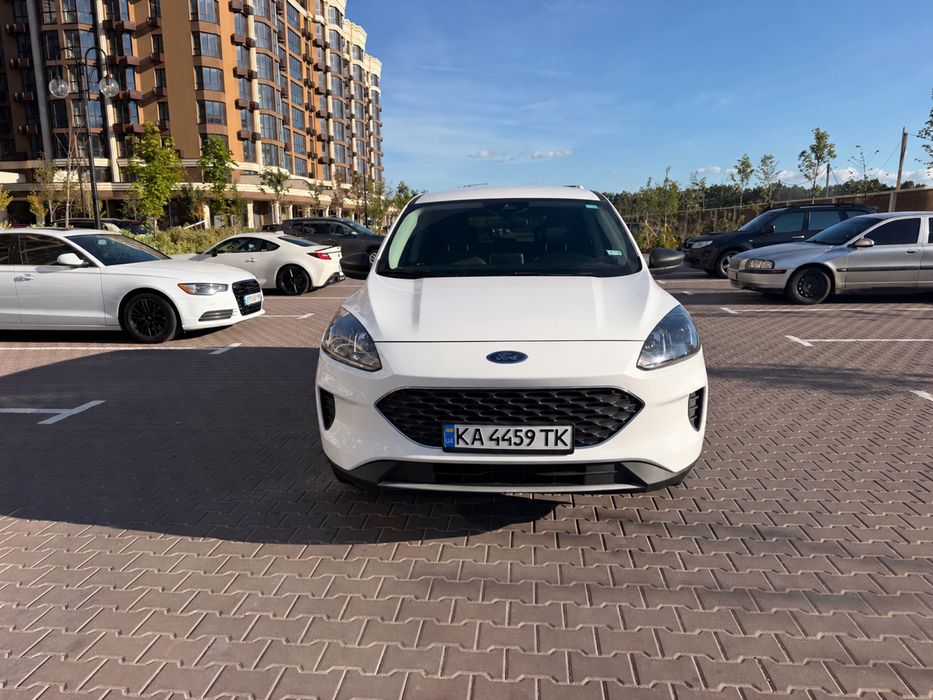 Продам Ford Escape 2022