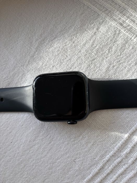 Apple Watch Series 7 45mm GPS + Cellular – Midnight