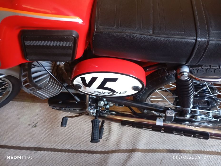 Motorizada casal boss e Sachs V5