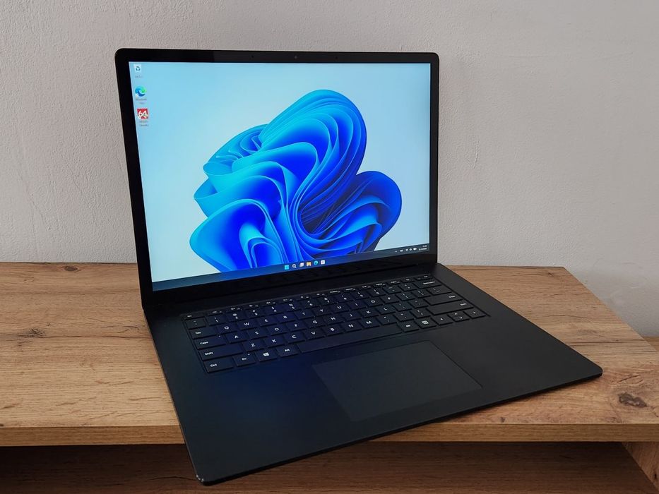 Microsoft Surface Laptop 4 i7-1185G7 16GB RAM 256GB SSD Сенсорний 15"