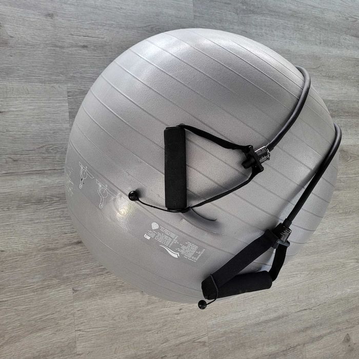 Pilates Ball / Yoga / Training / Pregnancy Exercise Ball in Excellent Condition64284805538179121