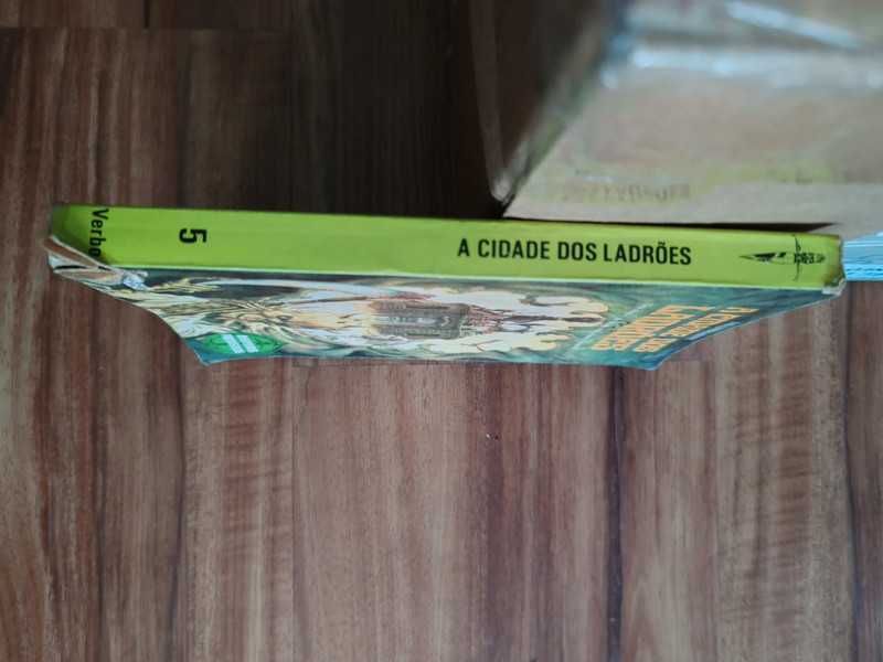 Livro Aventuras Fantásticas - A Cidade dos Ladrões