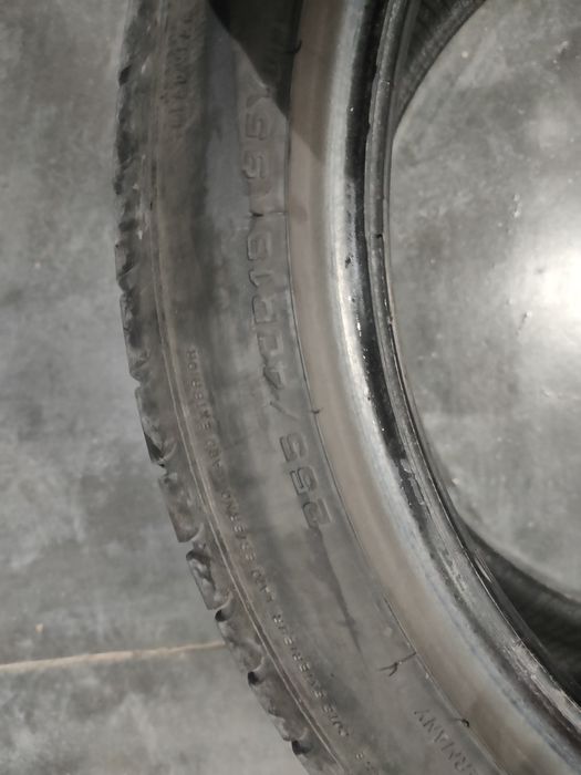 Pneu Goodyear 255/40r19 efficient grip runflat