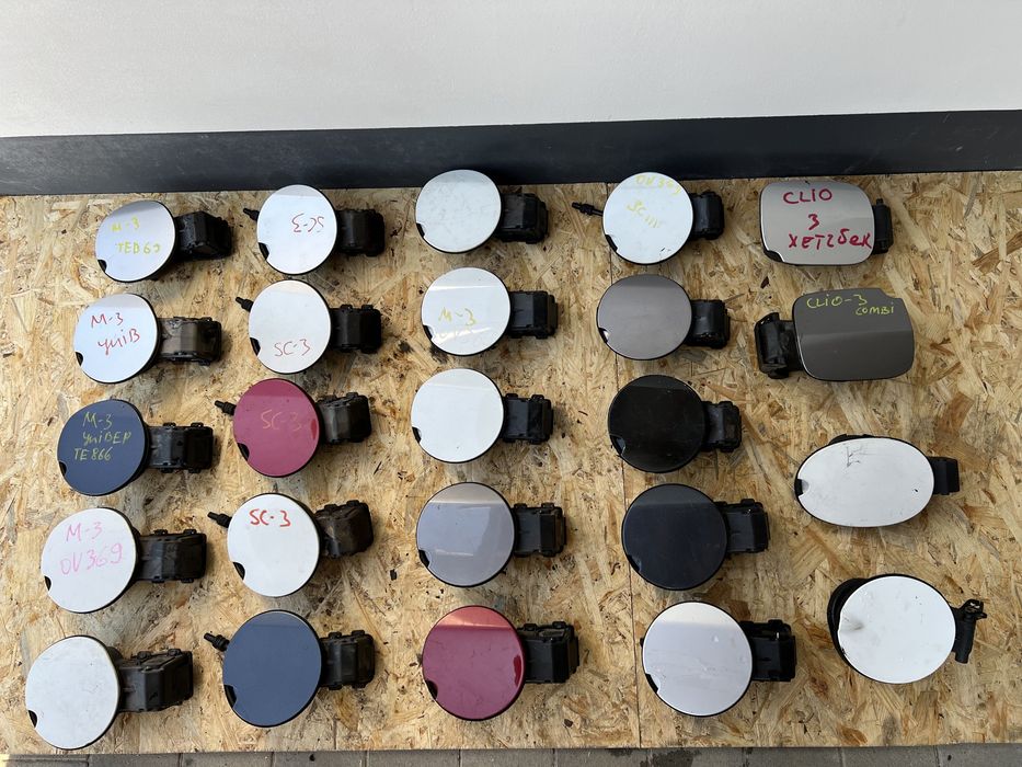 Кришка бака лючок бака Renault Меган-3Сценік 3 кліо -3