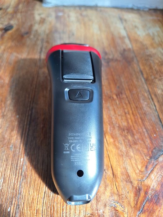 Електробритва Remington R3