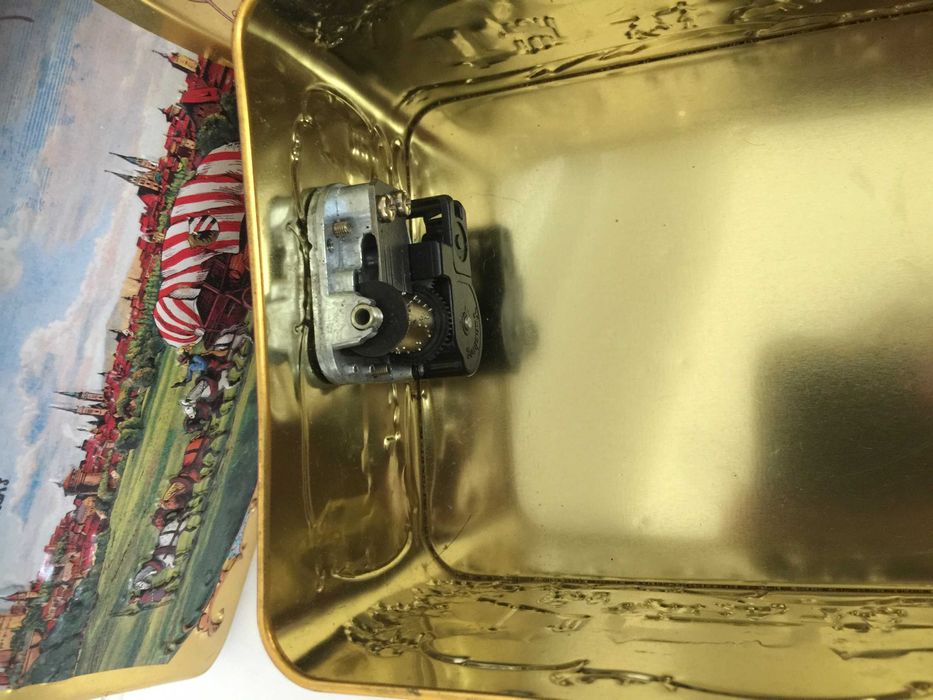 Шкатулка музична музыкальная ГДР