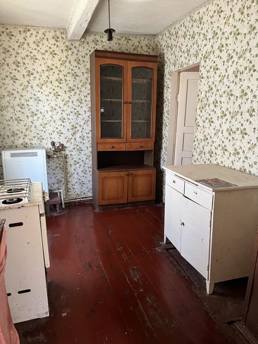 Продам будинок в центрі міста
