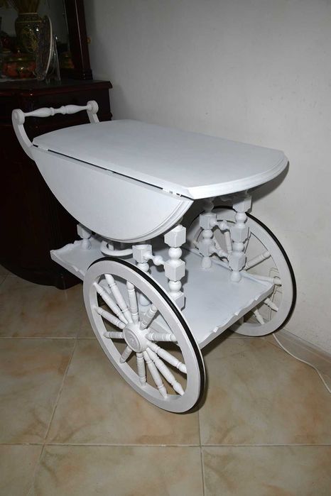 Carrinho de Chá Branco