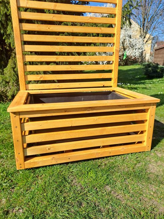 Drewniana donica z plastkiowym wkładem