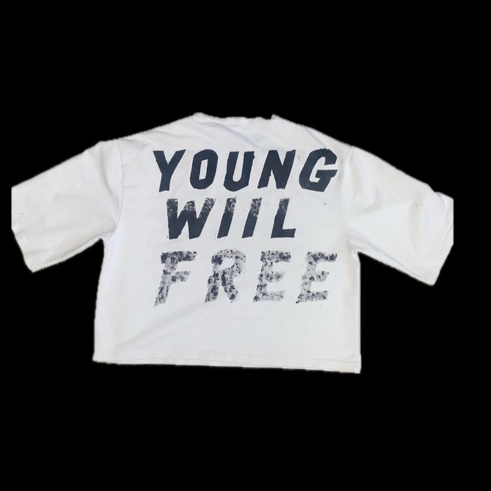 Футболка у стилі стрітстайл(streetwear) із елементами гранжу