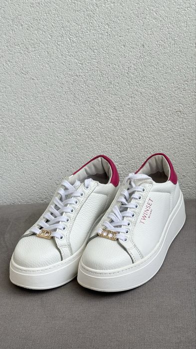 Twinset продам кросівки