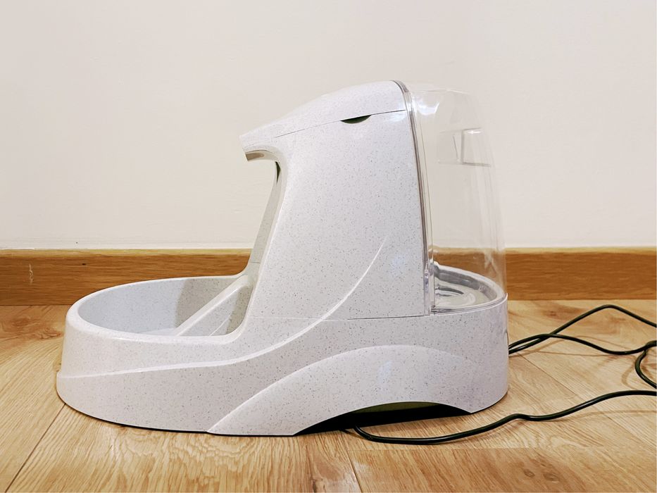 Bebedouro fonte para gato Drinkwell Platinum Petsafe