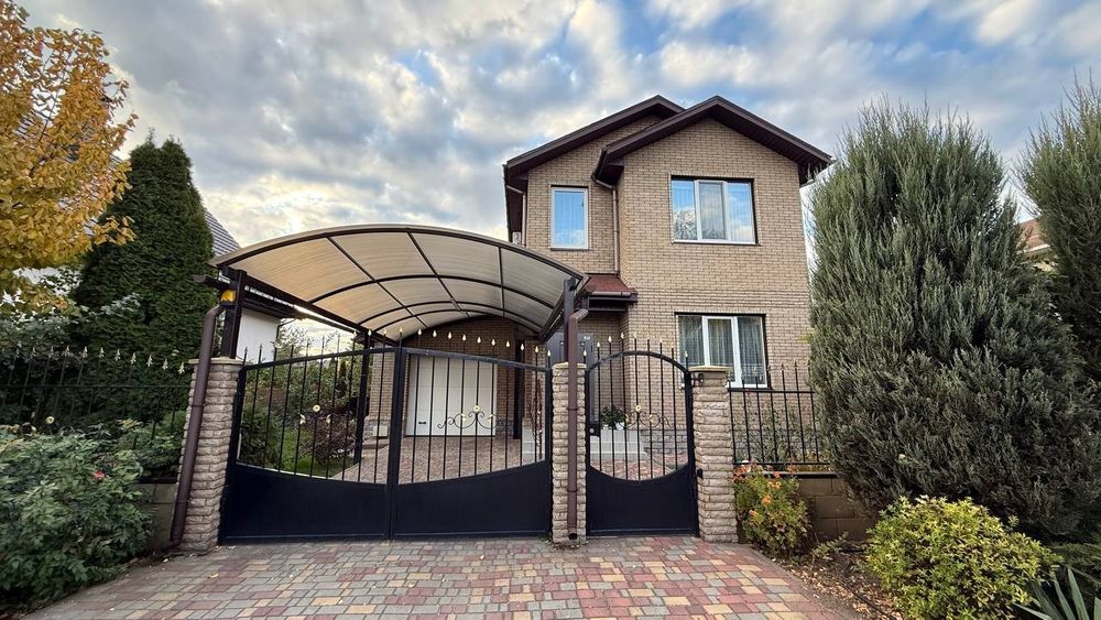 Продам дом в коттеджном посёлке Золотые ключи