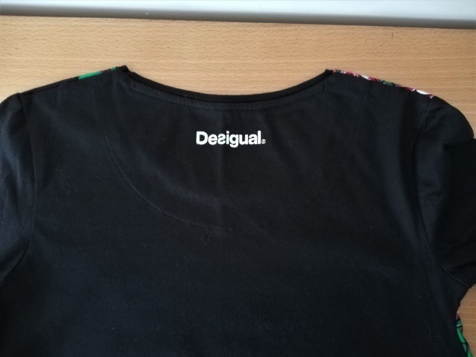 Camisola Oficial Desigual para Crianças, pouco uso.