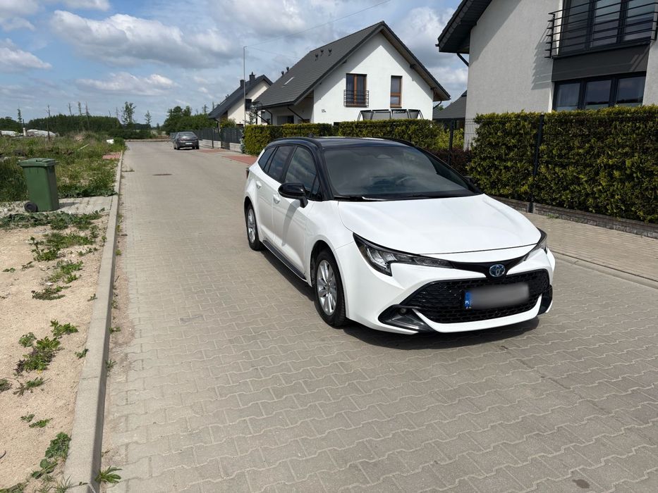 Toyota Corolla Salon Polska, android auto, CarPlay, IsoFix, MyToyota, kamera cofania