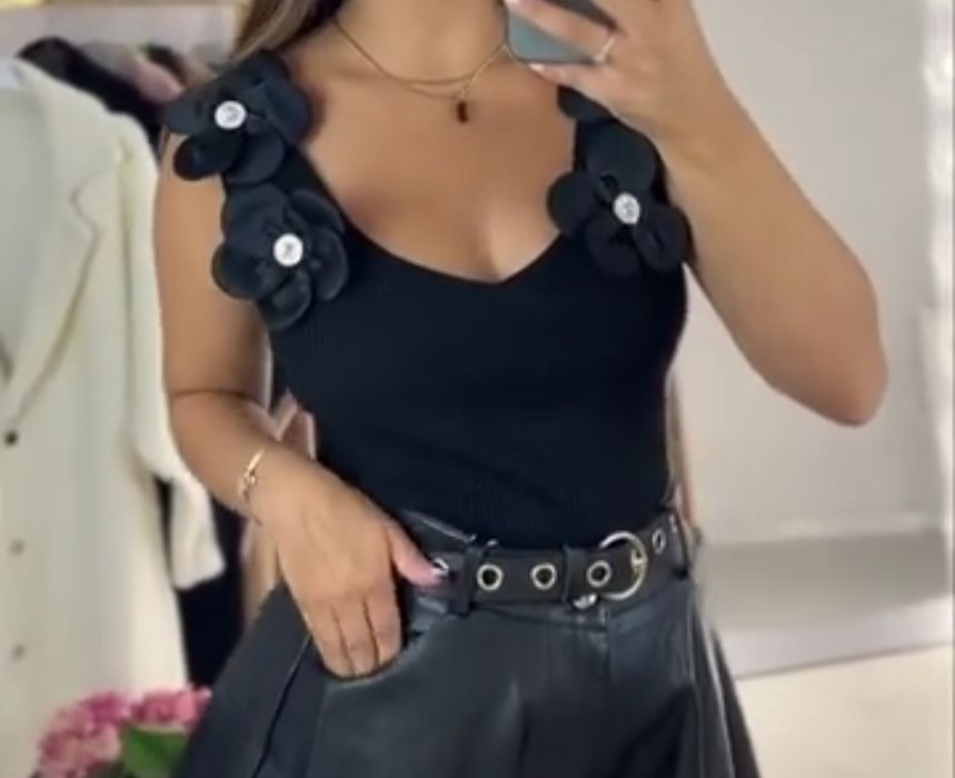 Body z kwiatami Premium cyrkonie