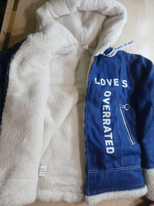 Зимова джинсова куртка