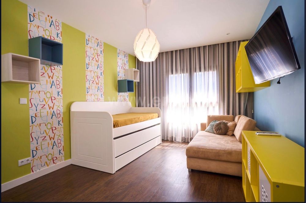 Vendo quarto completo, com cama dupla e gaveta + sofa cama de canto (com ou sem) em muitíssimo bom estado, seminovo