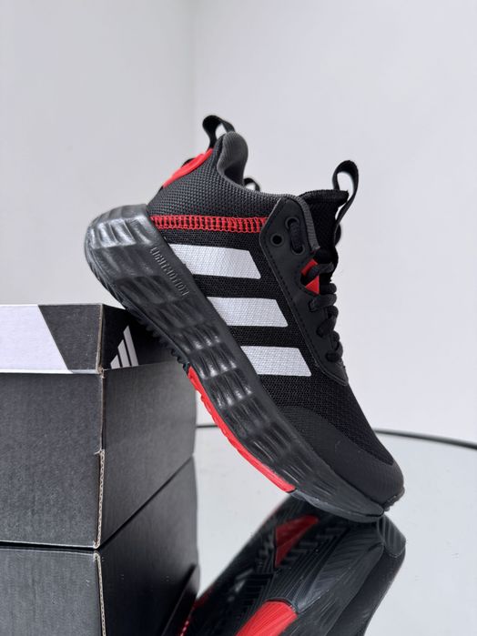Отличные кроссовки /  мидтопы детские Adidas 28/30р