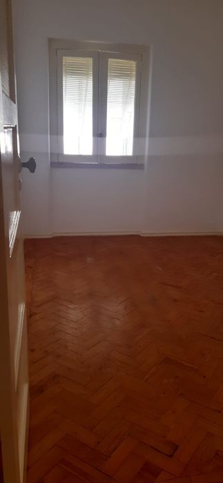 T2 em Moscavide para arrendamento - junto ao mercado municipal