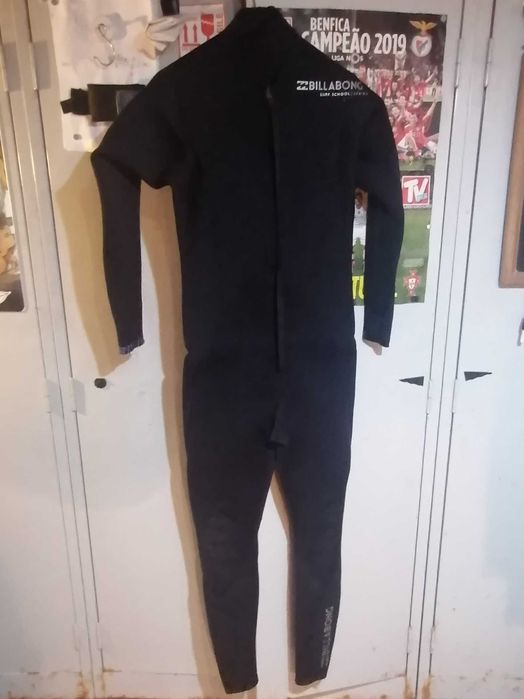 Fato surf Billabong - Absolute 5/4mm M (tenho 175cm) ótimo estado