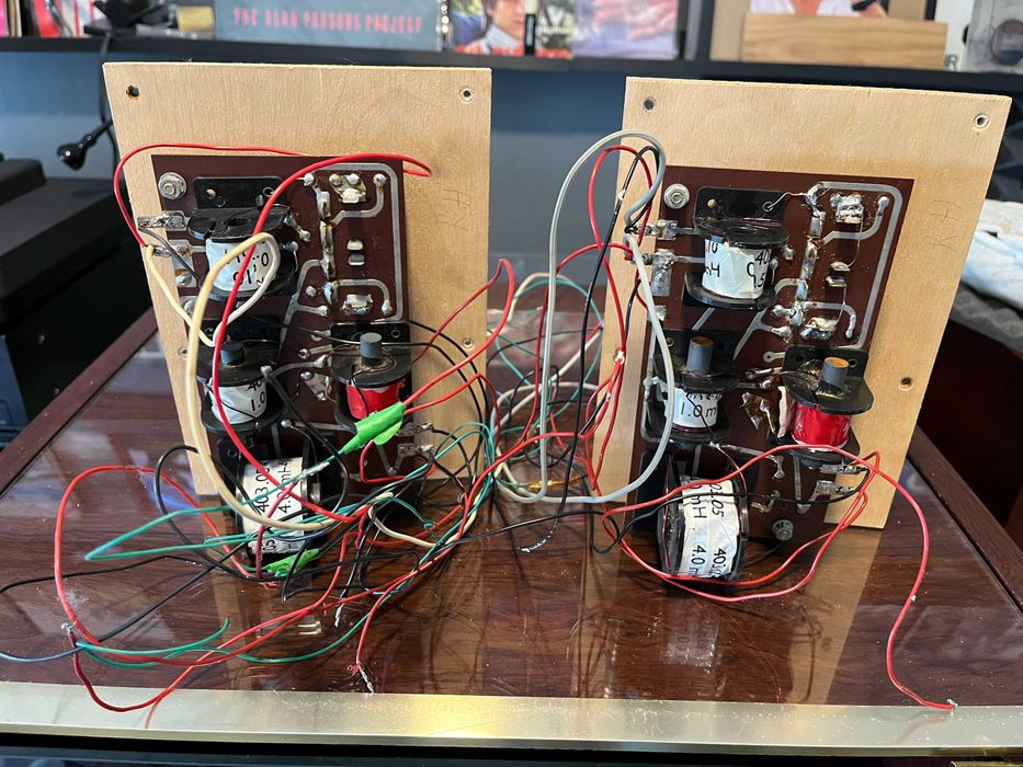 Crossover de três vias Vintage (Wharfedale)