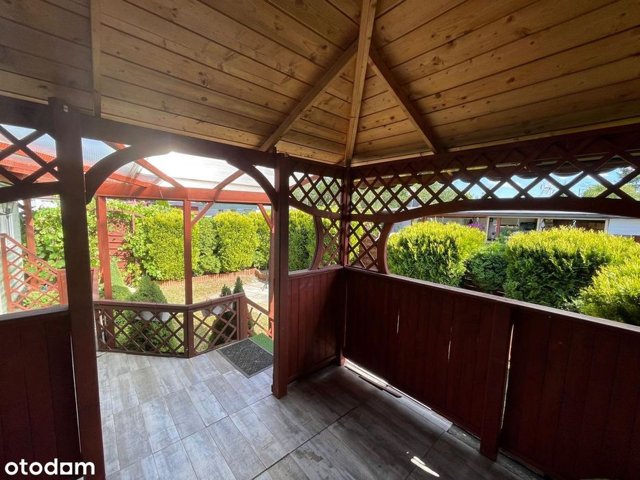 Holenderka zabudowana z tarasem