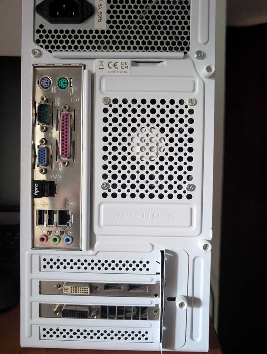 Vendo mini torre dual core com r9 270x simples e barata