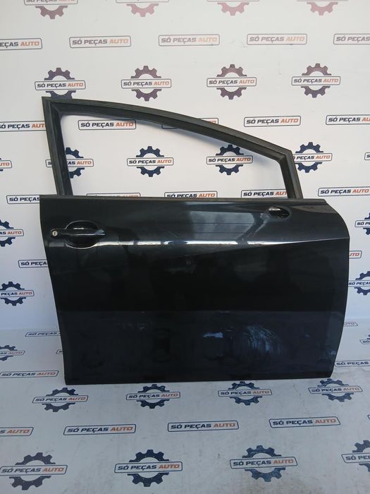 PORTA FRENTE DIREITA PRETO SEAT LEON 1P1 1.2TSI ANO: 2010