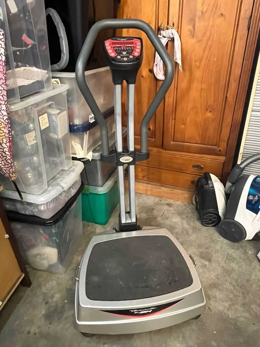 Plataforma Vibratória BH Tecnovita YV16 Active Power