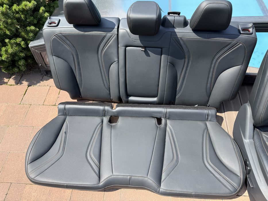 Салон сидіння на ford Mustang Mach-e