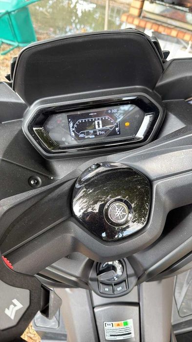 Yamaha X-Max 125