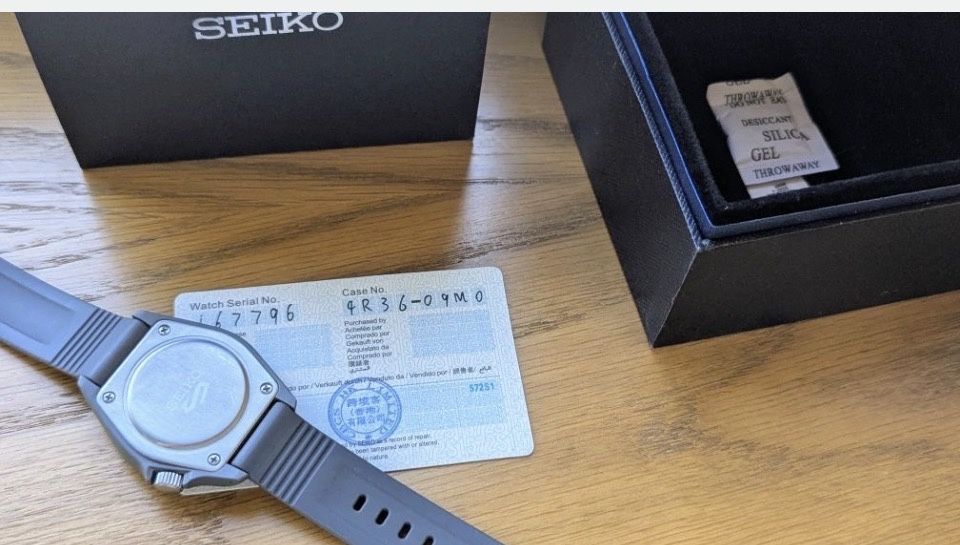 Seiko 5 Sports SRPG81K1 Cement Grey Automático — Caixa Compl