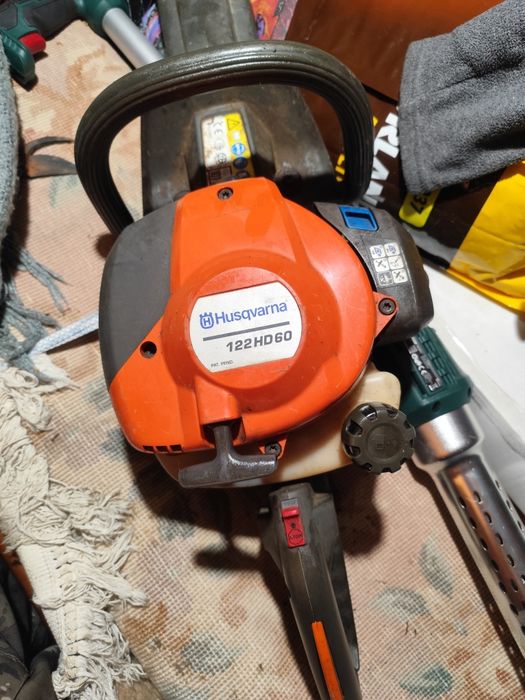 Corta Sebes Husqvarna 122HD60