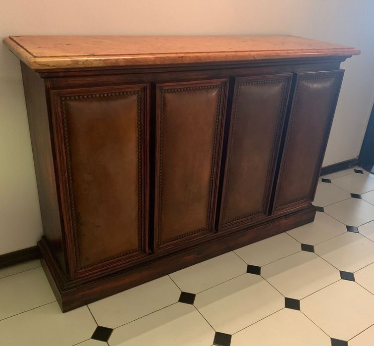 Aparador Mogno Maciço c/
Tampo Mármore Estremoz