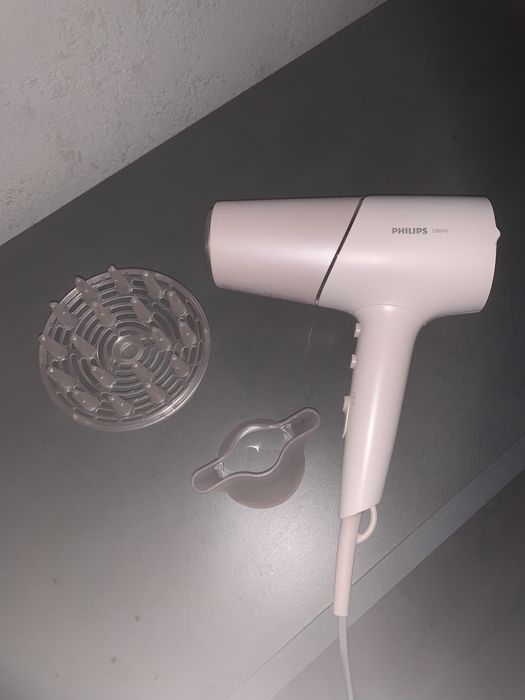 Продам фен Philips BHD 530/00