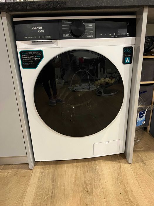 Máquina de Lavar Roupa BECKEN 8Kg