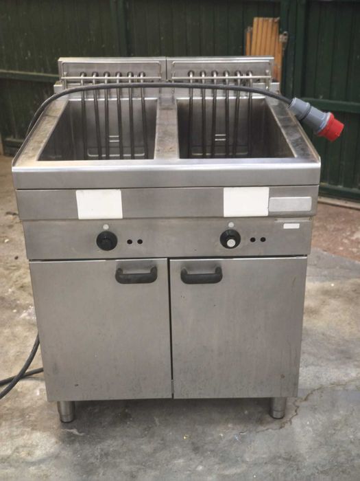 Fritadeira Industrial de duas cubas