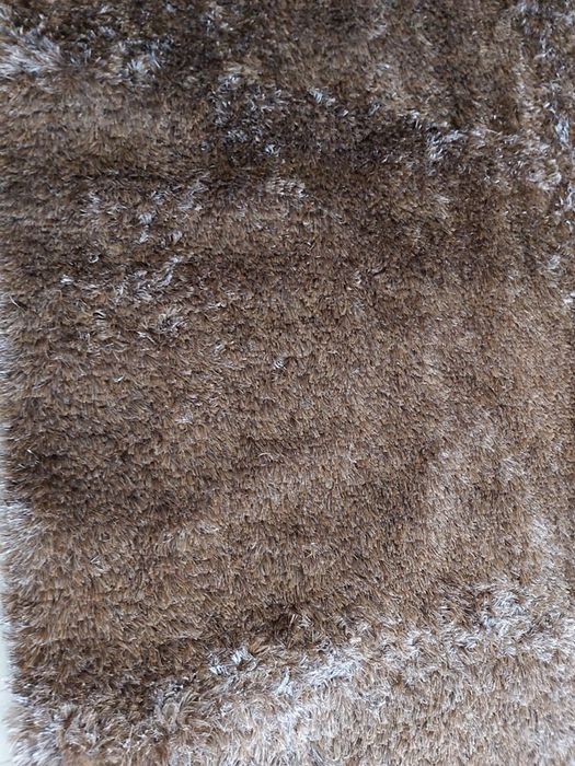 85-Carpete de 2 por 2,90 castanha