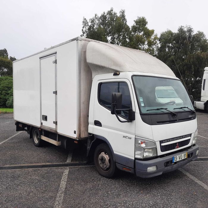 Mitsubishi Canter,  de contentor com plataforma