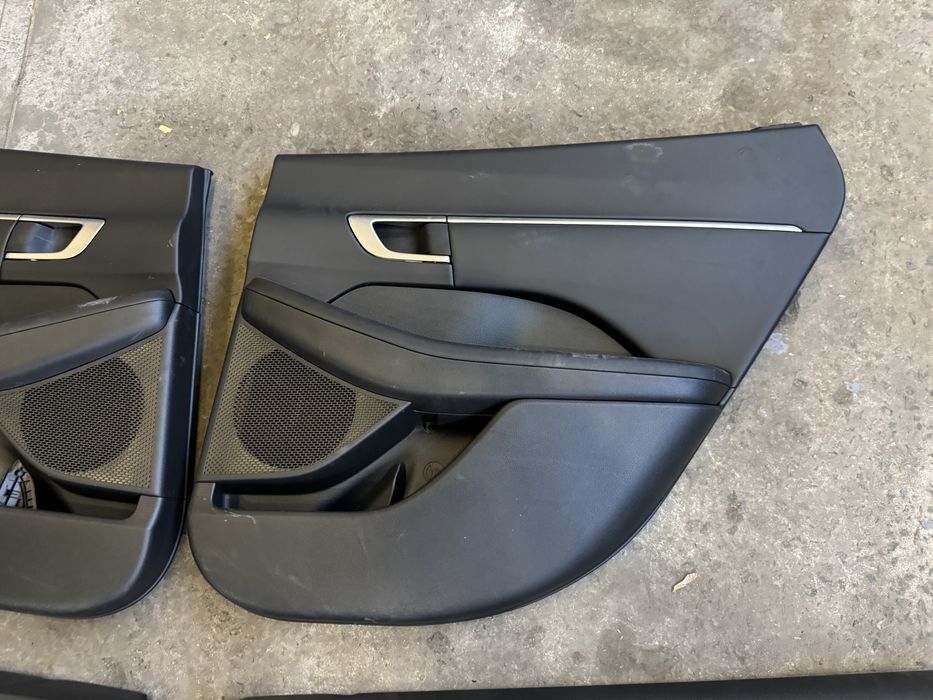 Обшивка двери Hyundai Sonata Dn8 2022-25