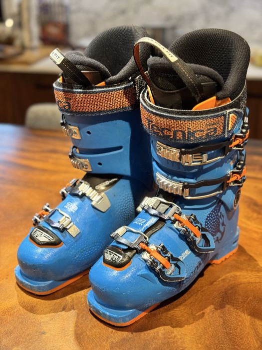 Super buty narciarskie Tecnica junior 24.0-24.5
