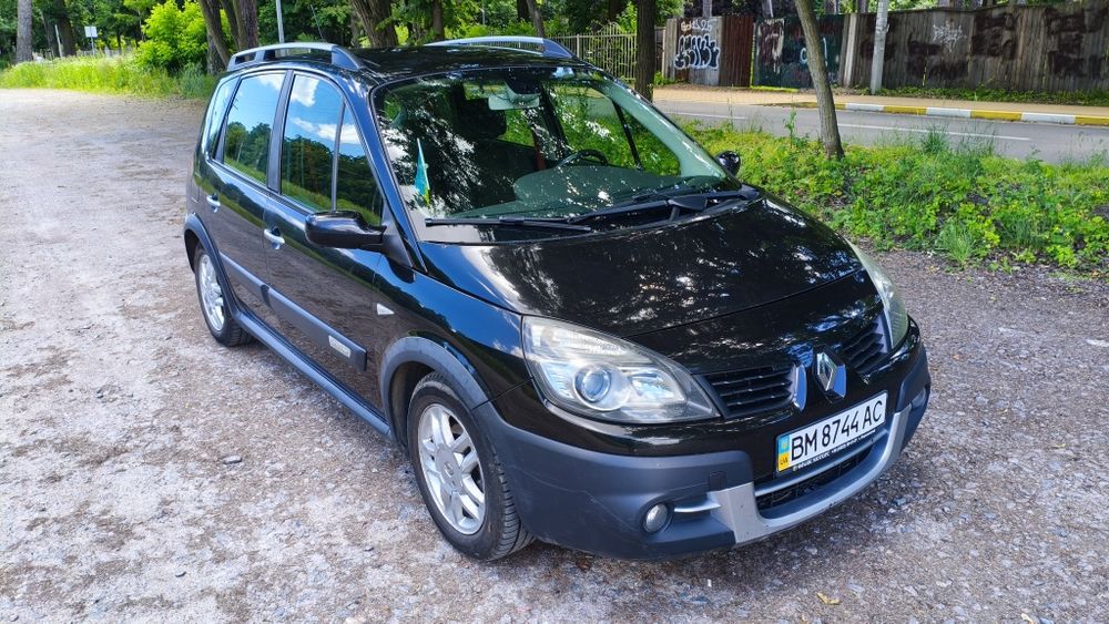 Автомобіль Renault Scenic 2