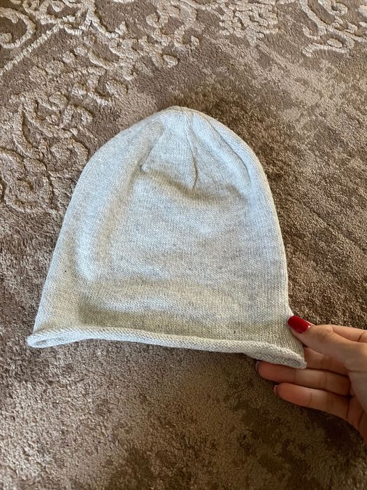 Шапка жіноча сіра hm