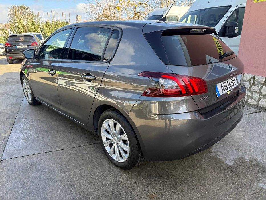 Peugeot 308 1.5 BlueHDi Style 130cv