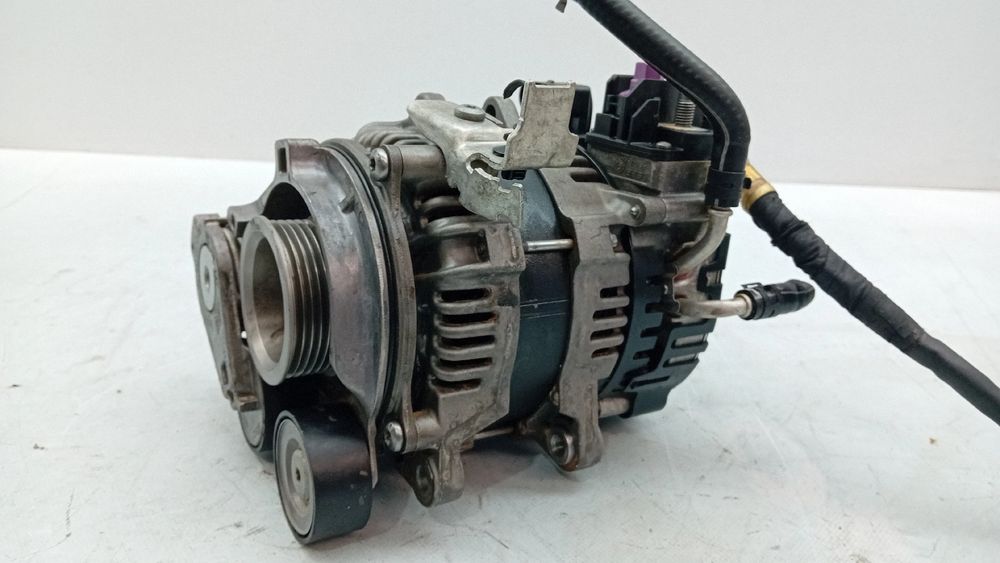 Alternador AUDI A5 (FU2)
