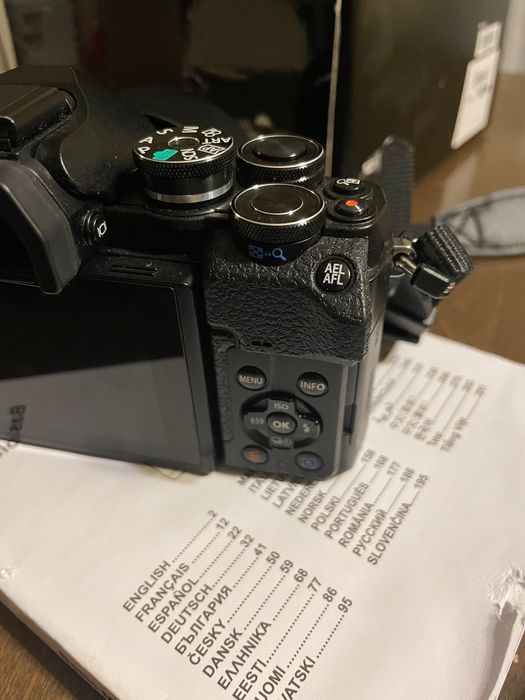 Olympus E-M10 Mark IV + Panasonic G 25mm f/1.7 IDEAŁ