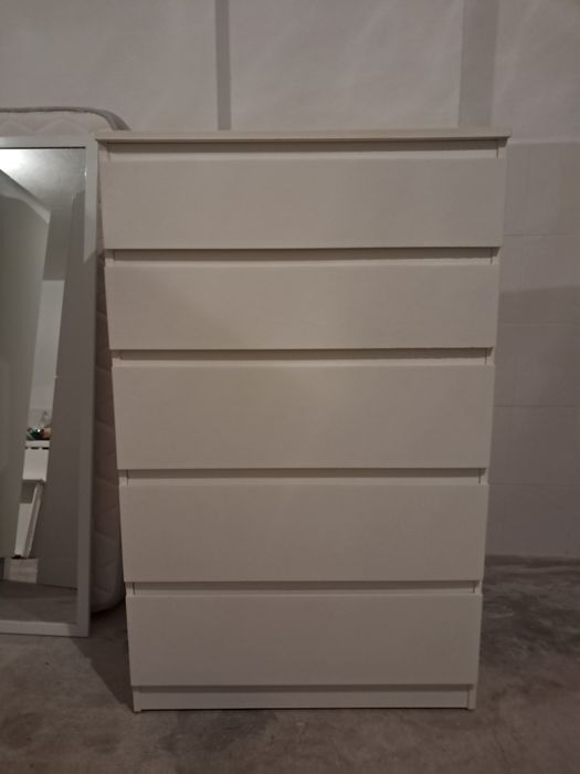 Comoda branca Ikea